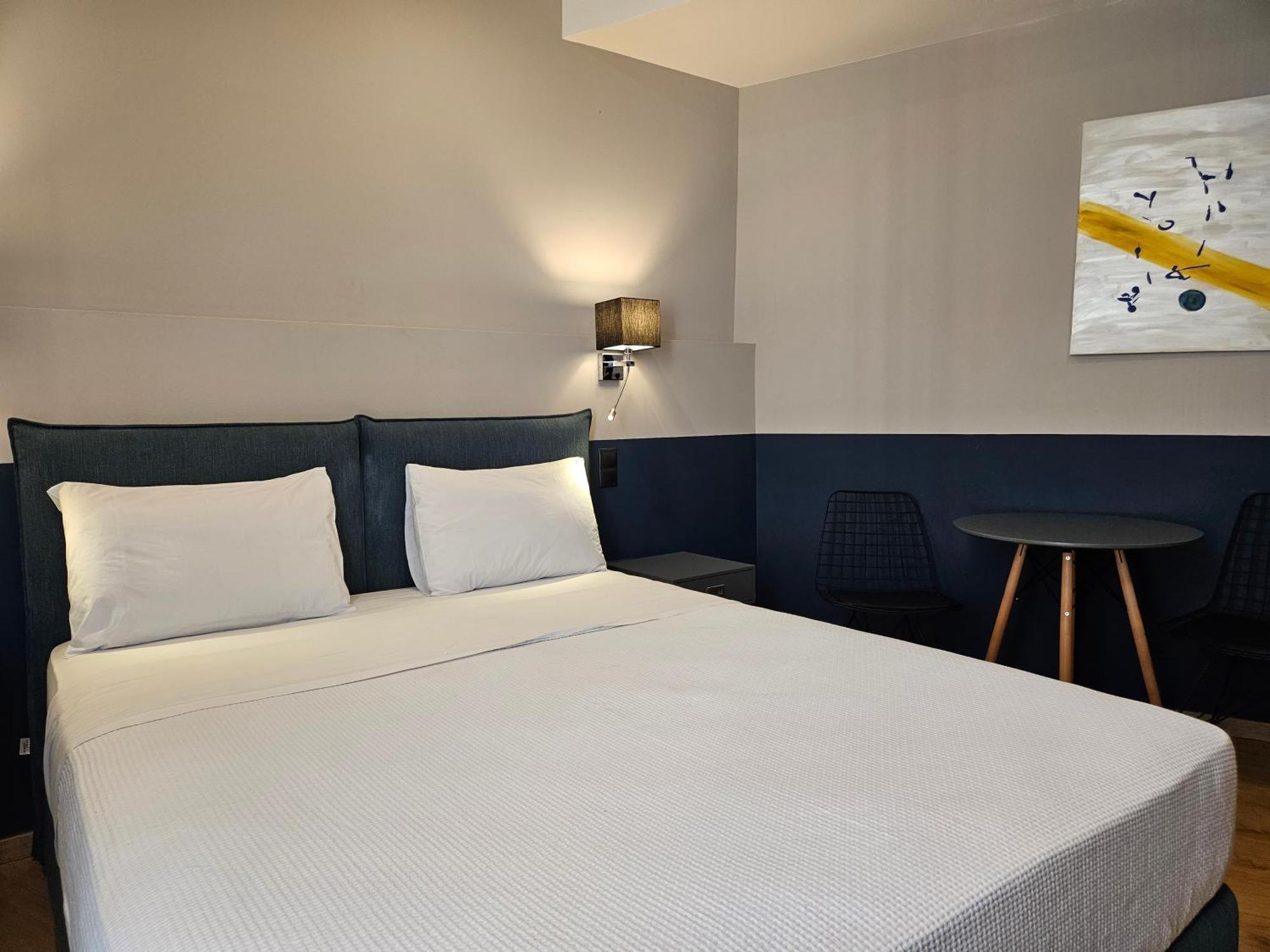 The Vault Athens Hotell Exteriör bild